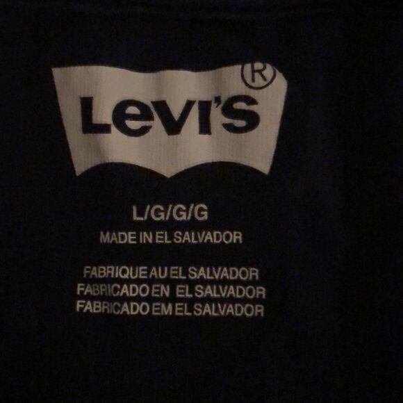 LEVI’S L Navy Distressed Stars Style Tee - Picture 4 of 7